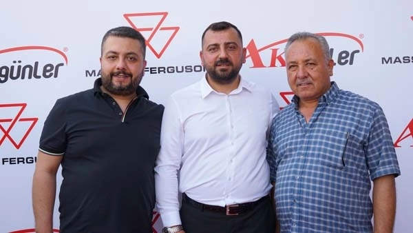 Akgünler Otomotiv Gölbaşı Plazası Görkemli Bir Törenle Açıldı