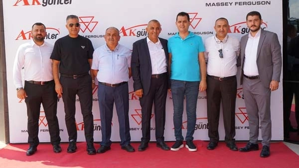 Akgünler Otomotiv Gölbaşı Plazası Görkemli Bir Törenle Açıldı