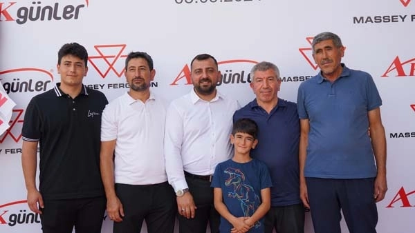 Akgünler Otomotiv Gölbaşı Plazası Görkemli Bir Törenle Açıldı