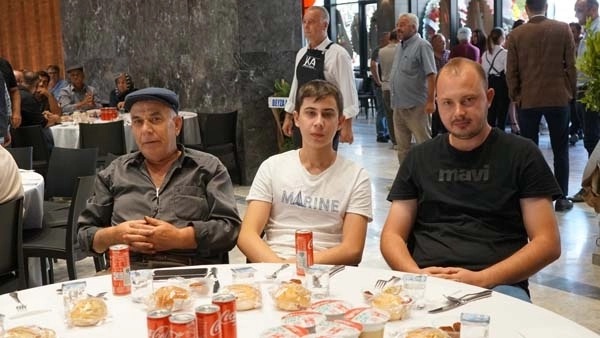 Akgünler Otomotiv Gölbaşı Plazası Görkemli Bir Törenle Açıldı