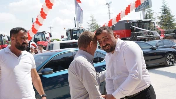Akgünler Otomotiv Gölbaşı Plazası Görkemli Bir Törenle Açıldı