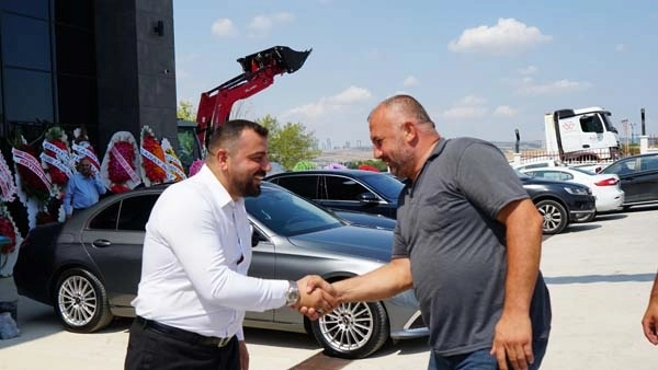 Akgünler Otomotiv Gölbaşı Plazası Görkemli Bir Törenle Açıldı