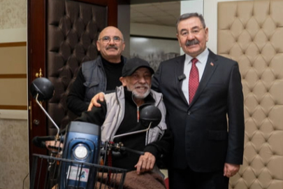 ODABAŞI, BAYRAM SEVİNCİNİ VATANDAŞLARLA VE PERSONELLE PAYLAŞTI